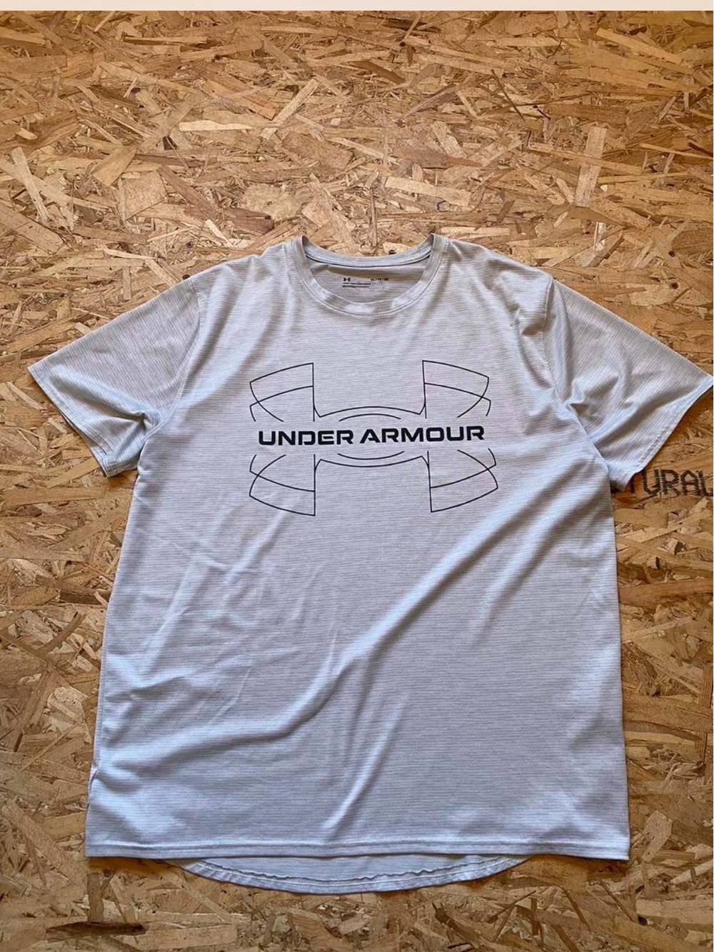 Under Armour Men’s Light Gray Performance Logo Tee